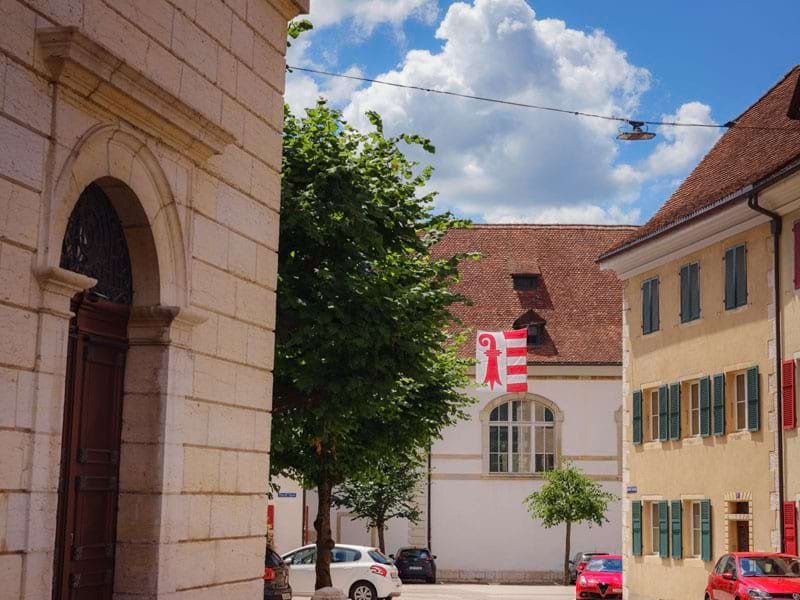 Canton Giura: Esplora la Bellezza Svizzera