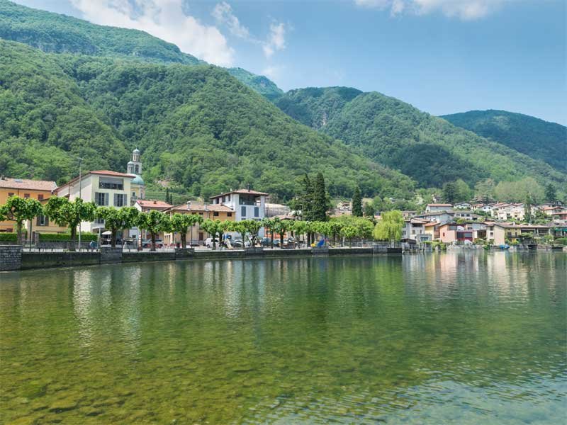 Riva San Vitale città Svizzera montagne lago My Dream Lux
